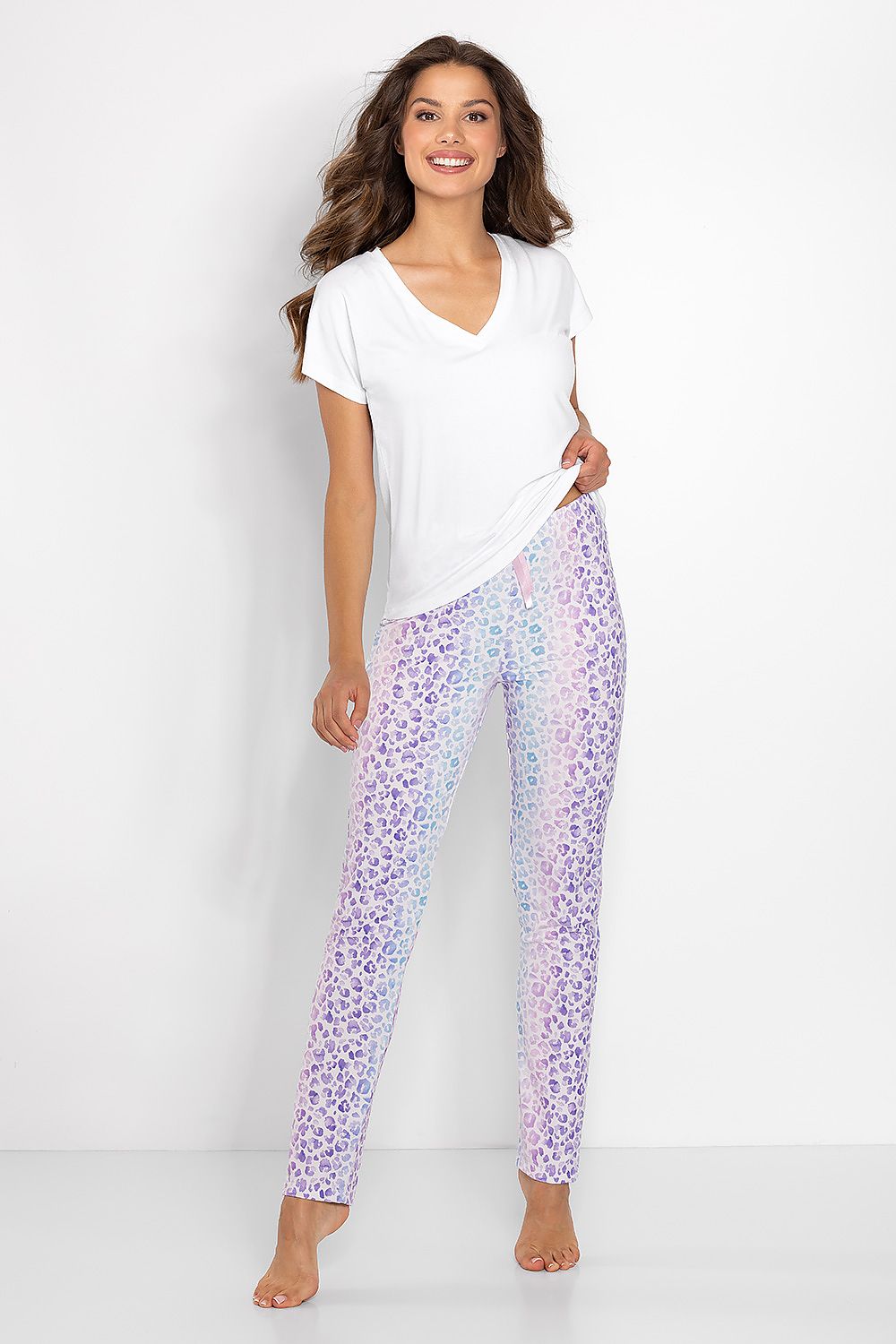 Pyjama Damen lang – Viskose Bluse & Hose weiß