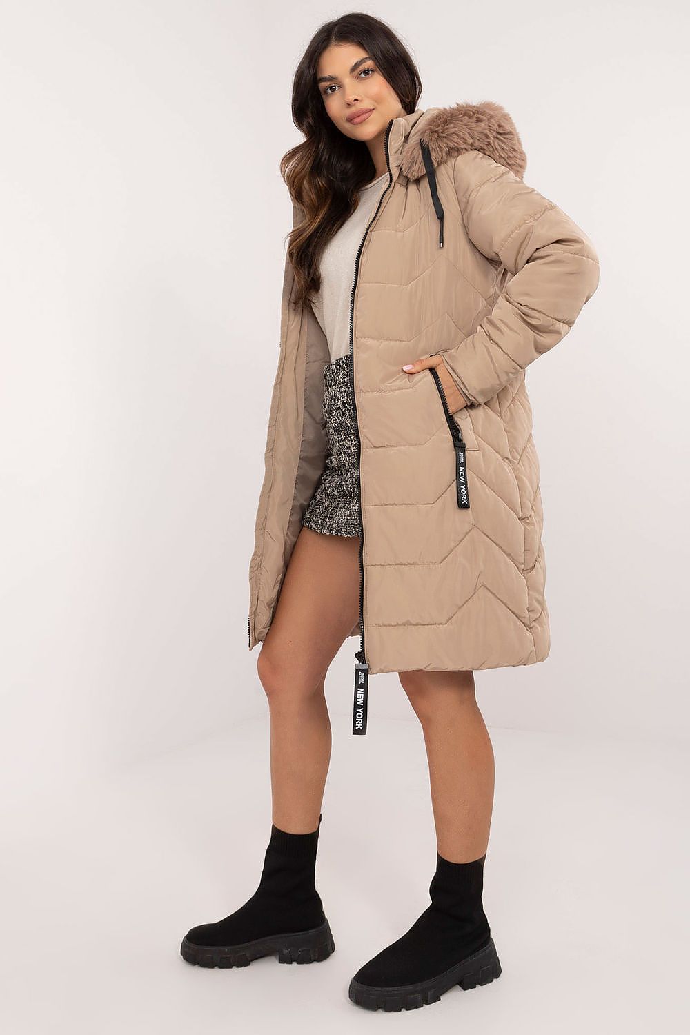 Daunenjacke Damen urban gesteppt Fellkapuze – S bis XXL warm