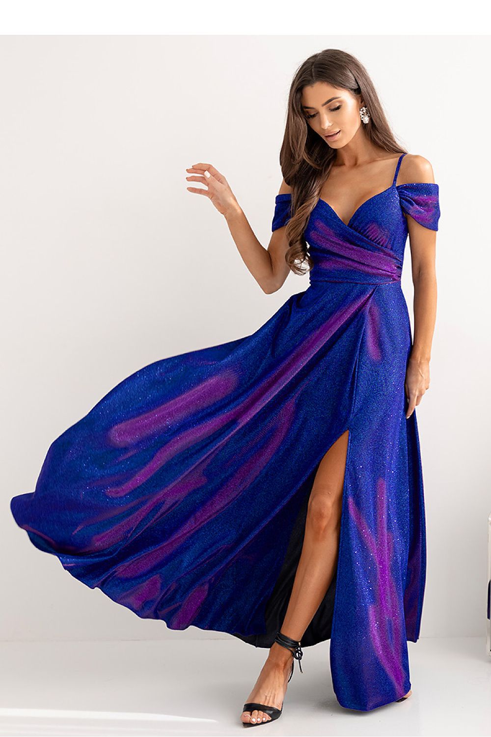 Langes Kleid Damen – Wickelausschnitt & ausgestellter Rock mit Schlitz