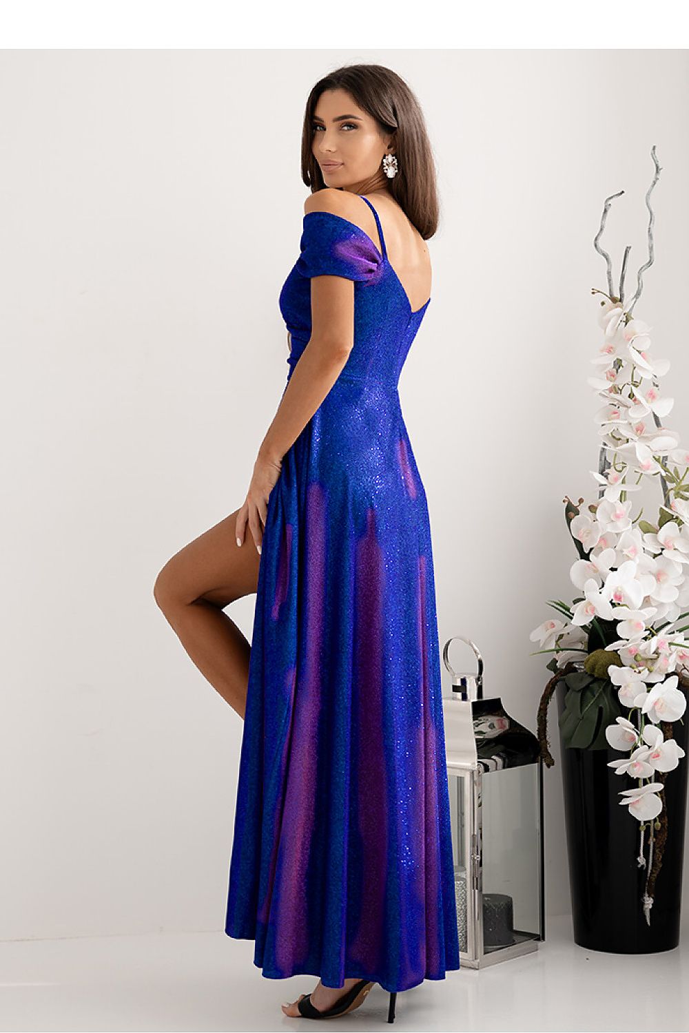 Langes Kleid Damen – Wickelausschnitt & ausgestellter Rock mit Schlitz