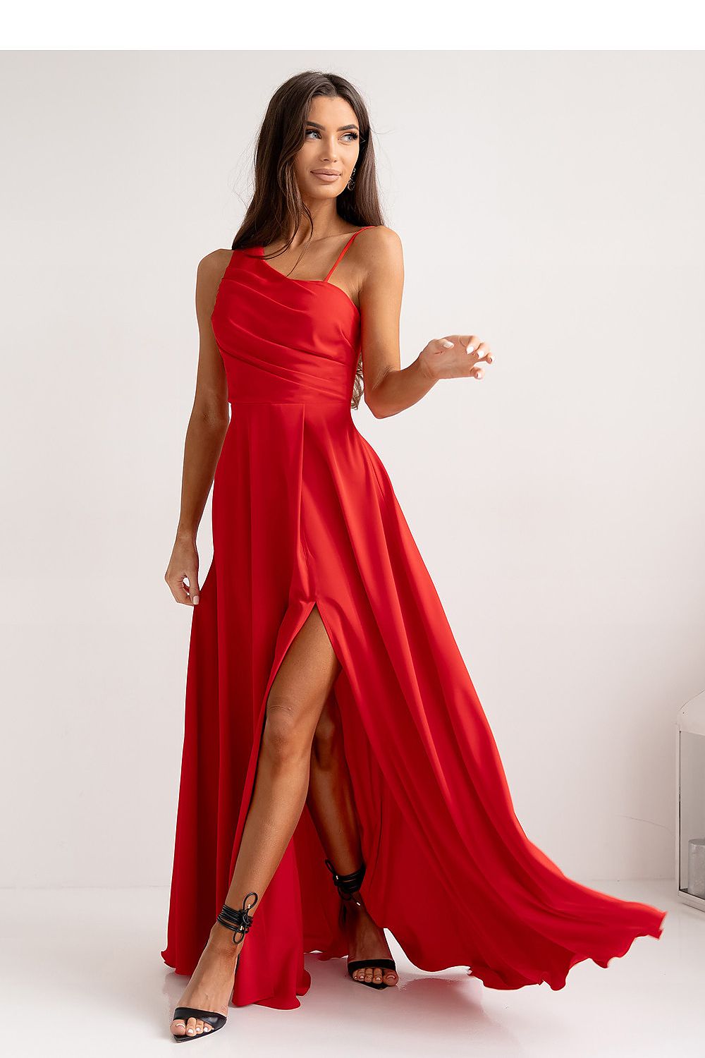 Langes Kleid Damen – asymmetrische Träger & geflochtener Rücken