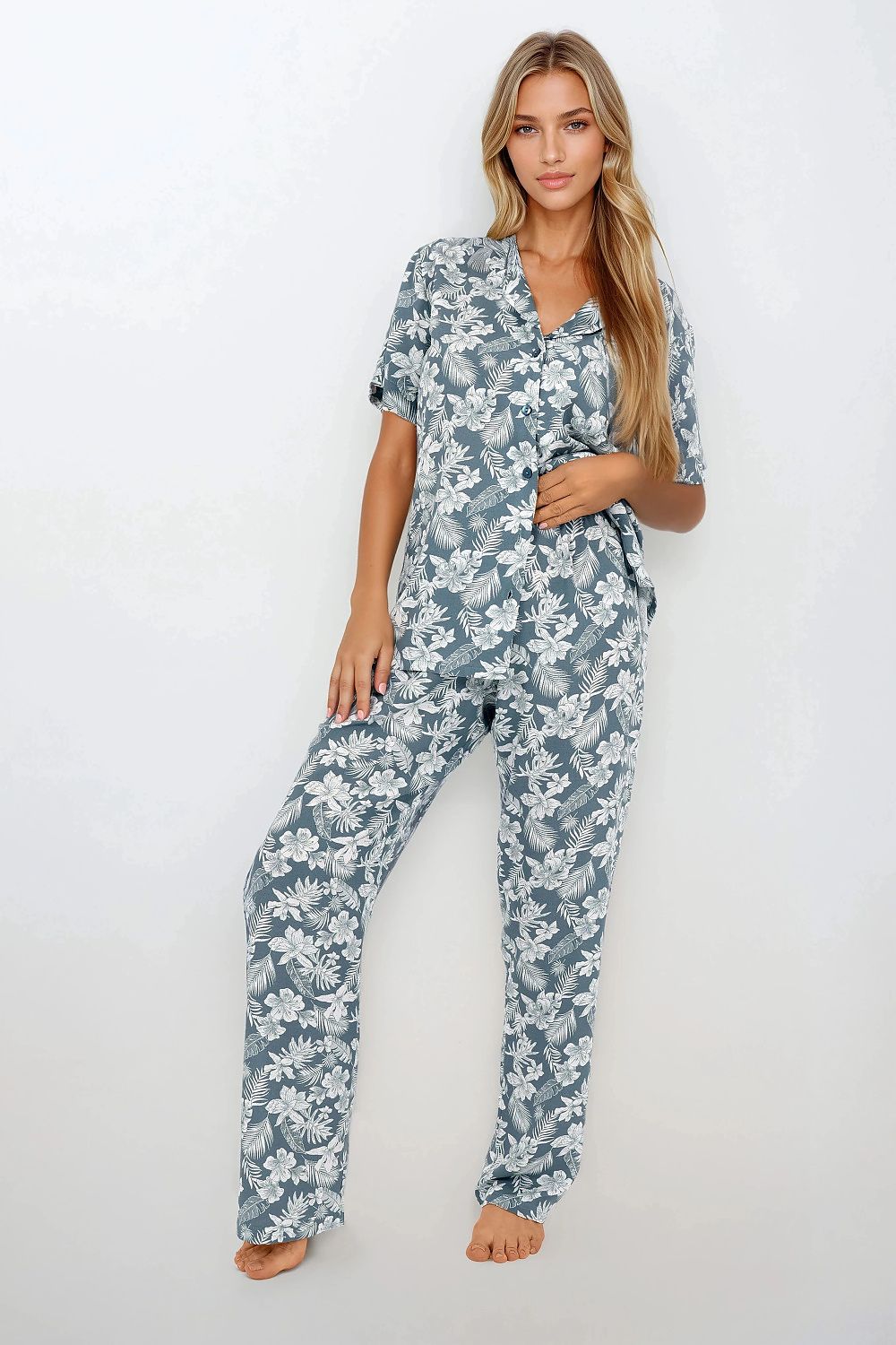 Pyjama Damen lang grün – Viskose Hemd mit Knopfleiste & Hose