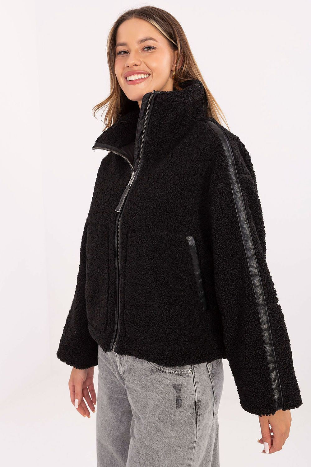 Kunstpelzjacke Damen Kurz – Lässig & Warm