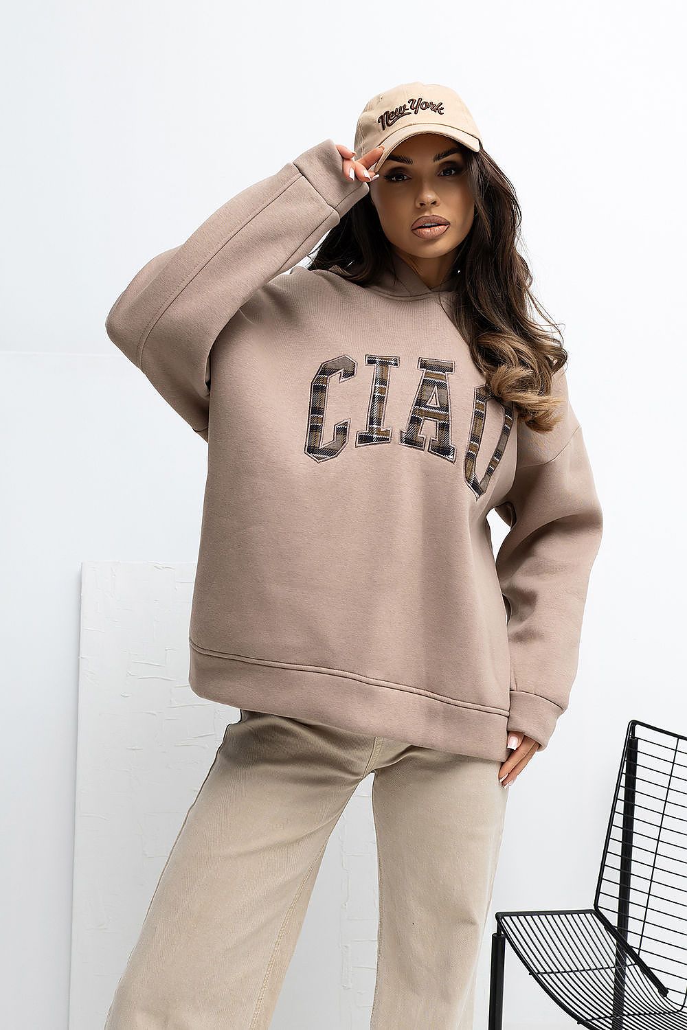 Damen Hoodie mit Stickerei – Bequem & Stylisch für jeden Tag