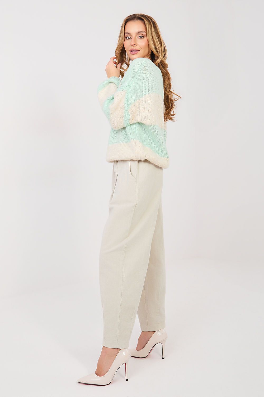 Cordhose Damen – Elegante Karottenhose mit Hoher Taille