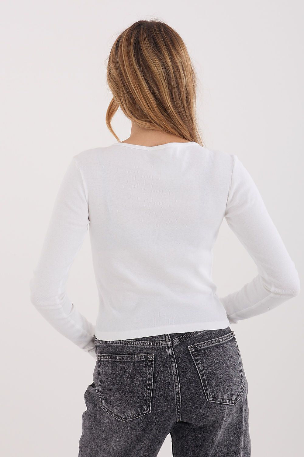 Kurzes Damen Shirt mit Knopfleiste aus Baumwolle – Trendy Crop