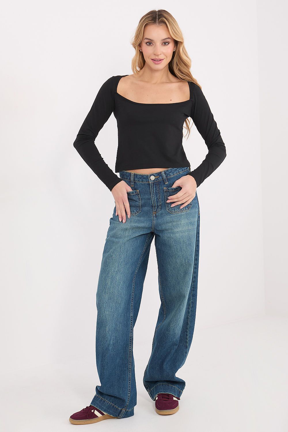 Damen Longsleeve mit rechteckigem Ausschnitt aus Baumwolle