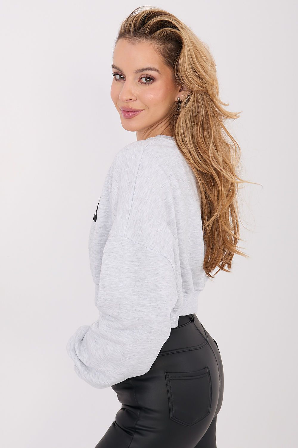 Kurzes Damen Sweatshirt mit Aufschriften – Trendy Crop Style