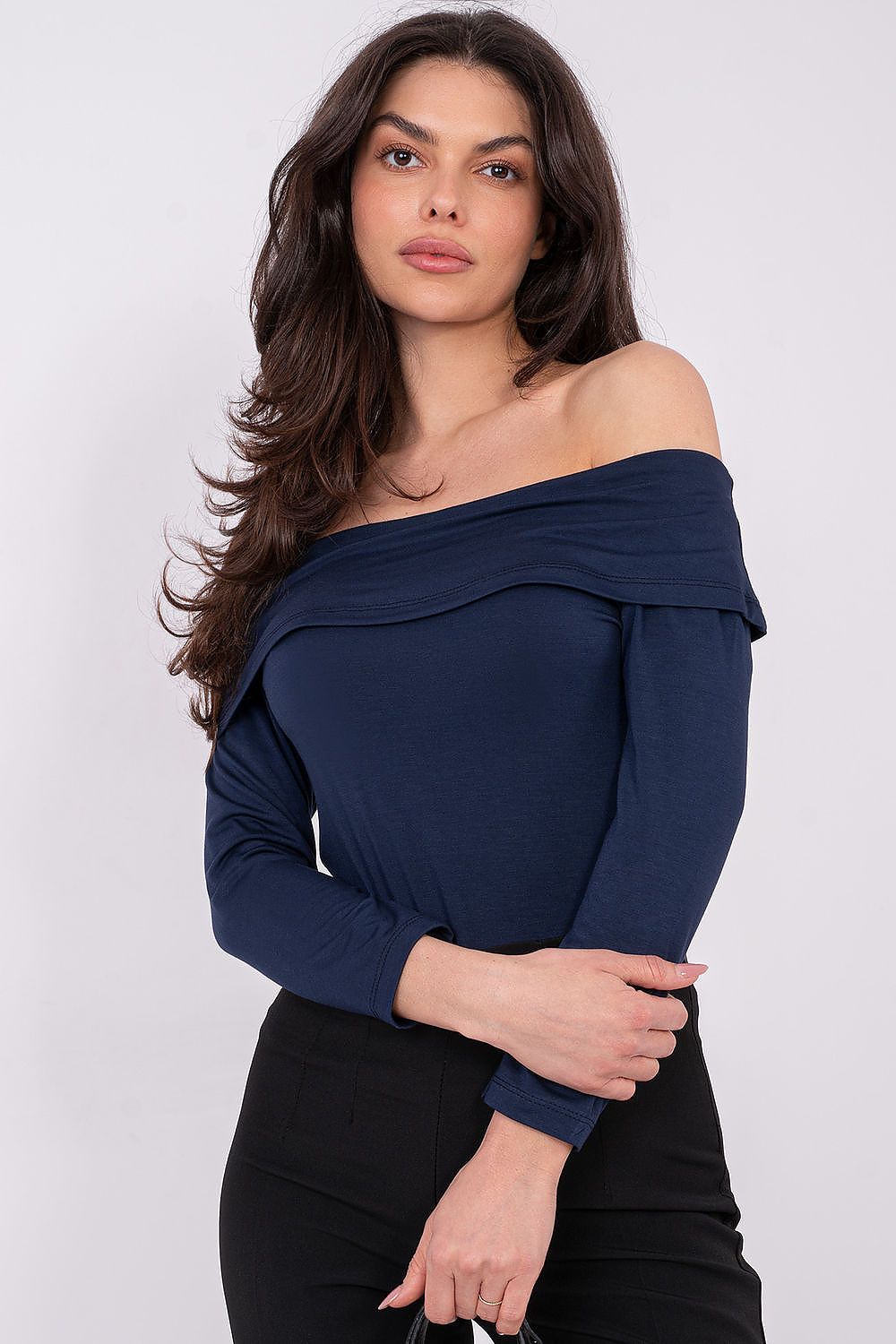 Damen Bluse mit Carmen-Ausschnitt aus Viskose – Feminin & Luftig