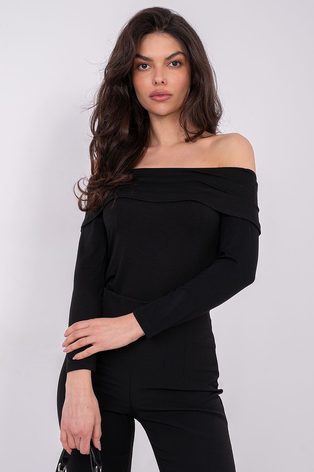 Damen Bluse mit Carmen-Ausschnitt aus Viskose – Feminin & Luftig