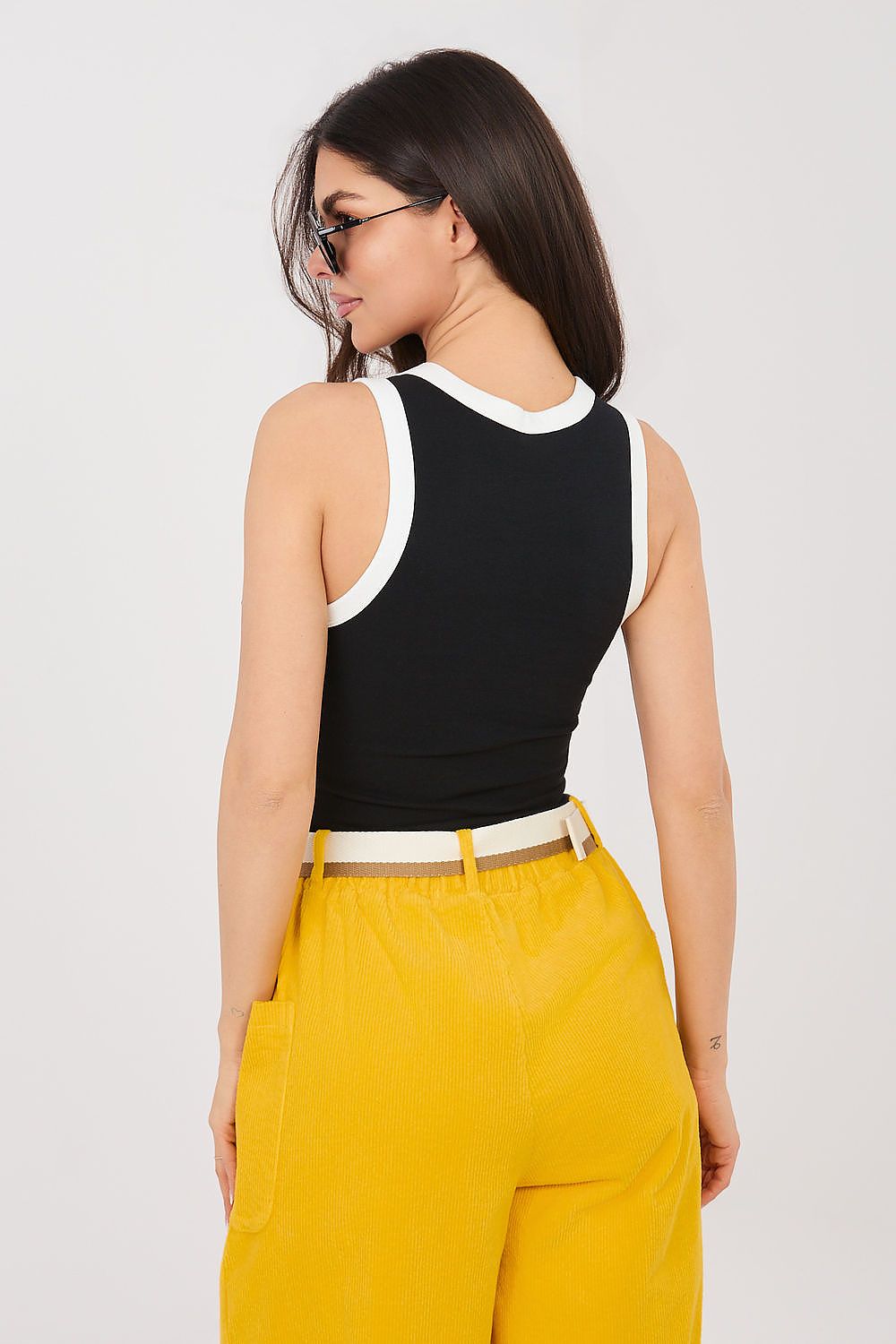 Tank Top Damen ärmellos mit Kontrastbesatz – Sportlich & Lässig