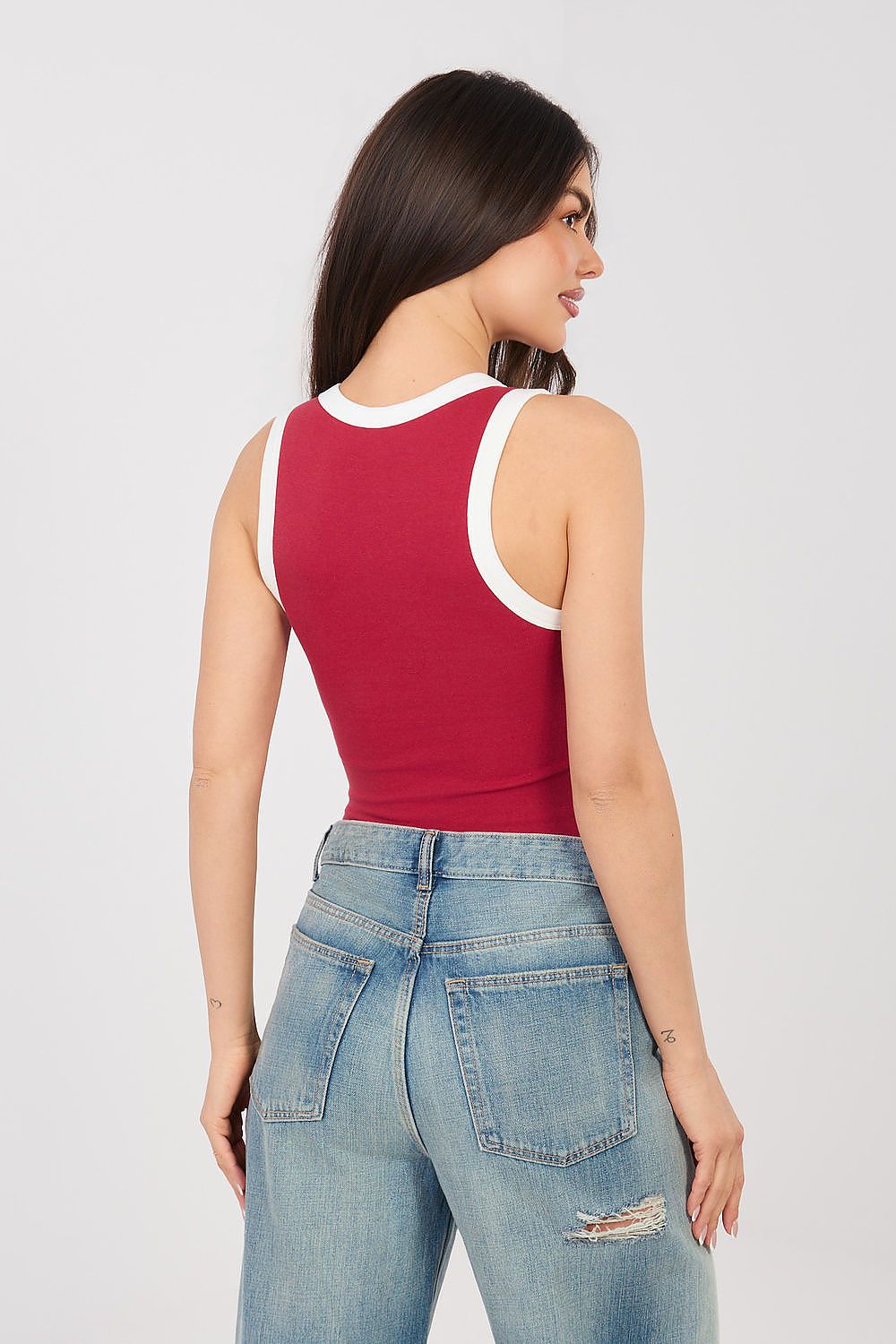 Tank Top Damen ärmellos mit Kontrastbesatz – Sportlich & Lässig