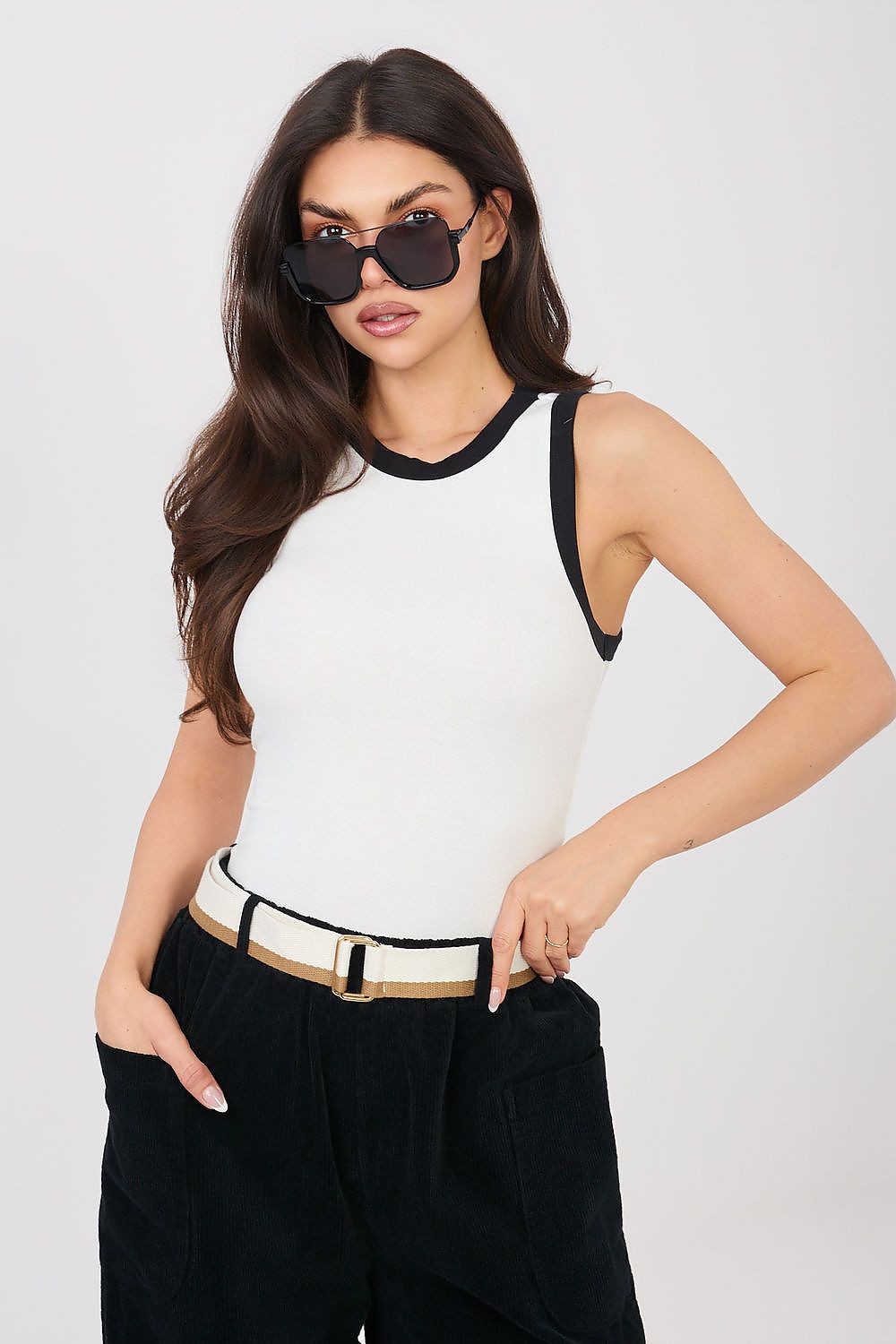 Tank Top Damen ärmellos mit Kontrastbesatz – Sportlich & Lässig