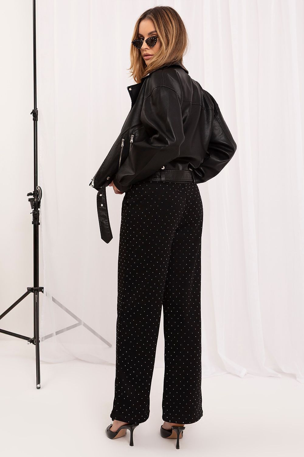  Sportanzug Hosen model 230885 Italy Moda 