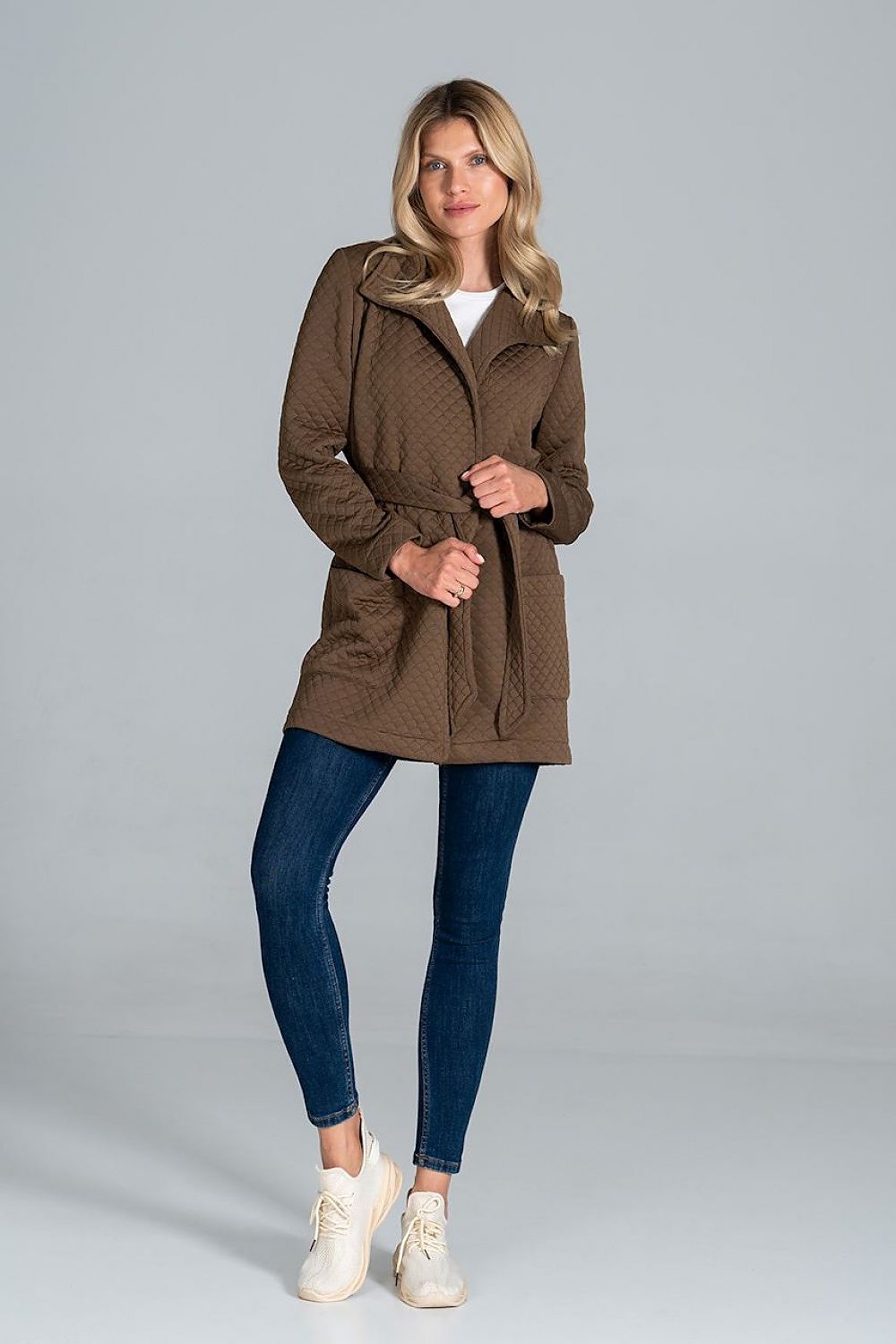 Steppmantel Damen kurz Gürtel Kragen Taschen – elegant & warm